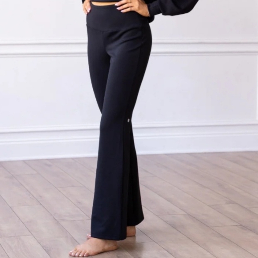 High-Waist Black Flared Leggings